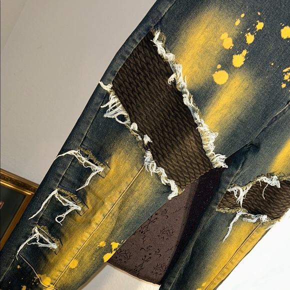 Edgy Yellow Splatter Skinny Jeans - Picture 3 of 5